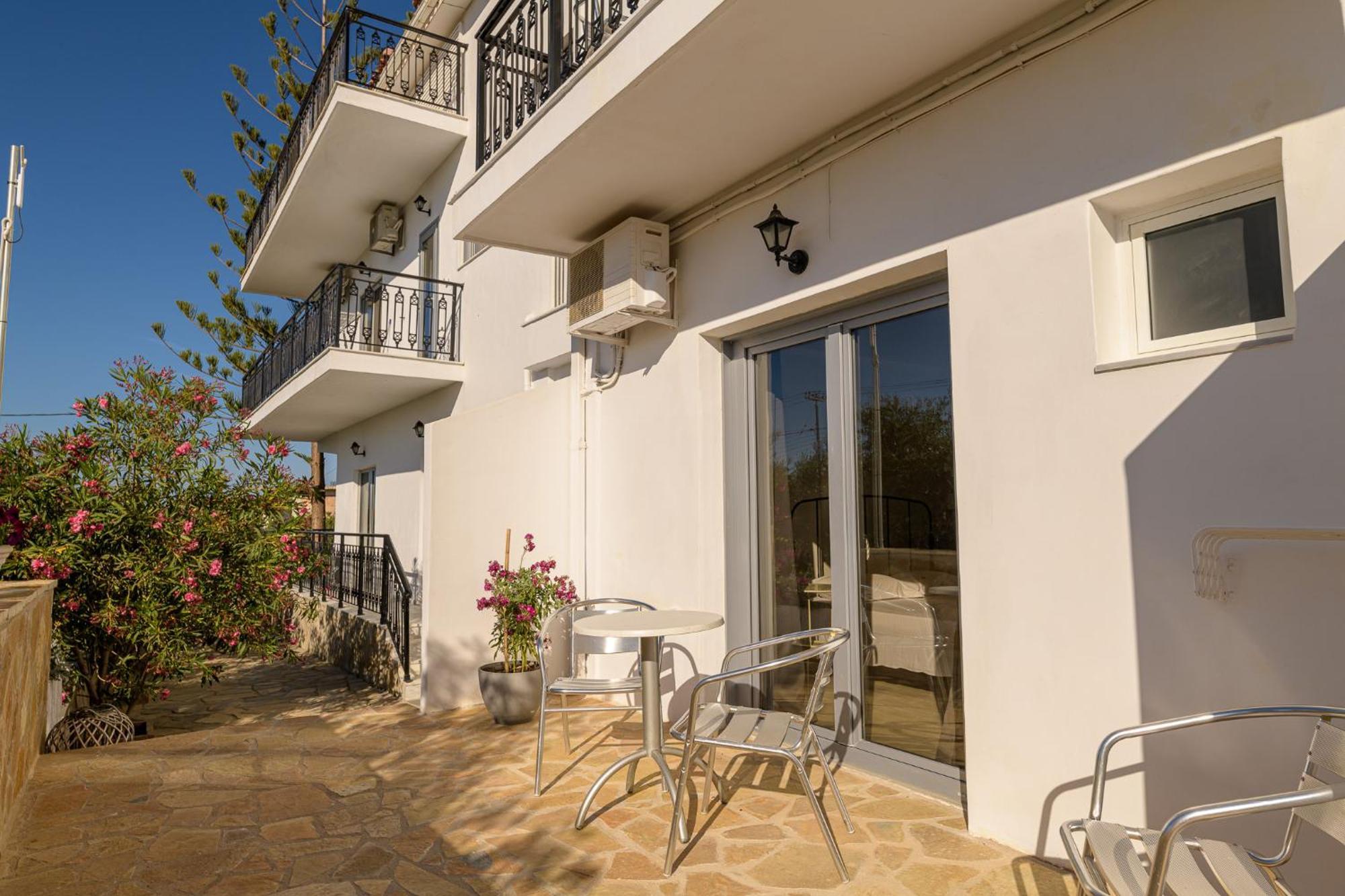 أرغاسي Denise Studios And Apartments المظهر الخارجي الصورة
